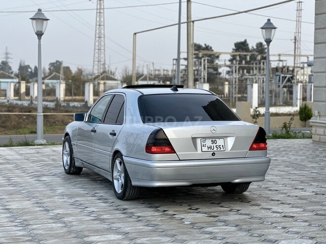 Mercedes C 230 2000, 376,192 km - 2.3 l - Saatlı