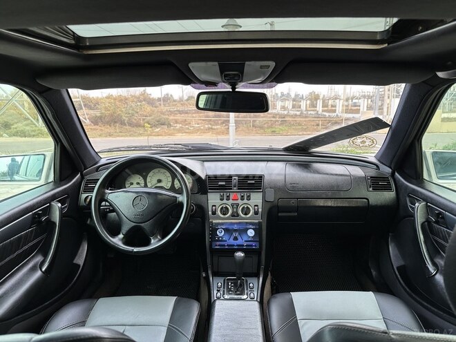 Mercedes C 230 2000, 376,192 km - 2.3 l - Saatlı