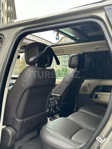 Land Rover Range Rover 2018, 125,000 km - 3.0 l - Bakı
