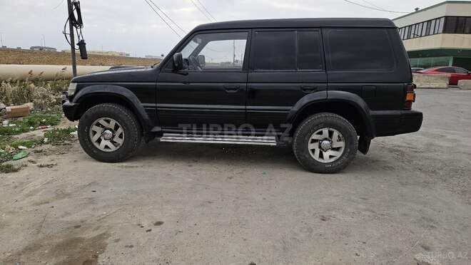 Mitsubishi Pajero 1993, 456,000 km - 2.8 l - Bakı