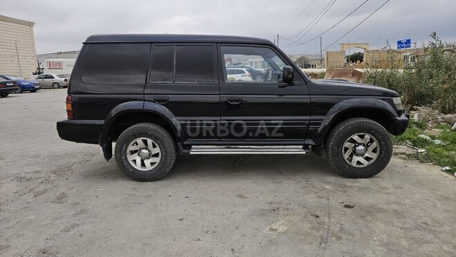 Mitsubishi Pajero 1993, 456,000 km - 2.8 l - Bakı