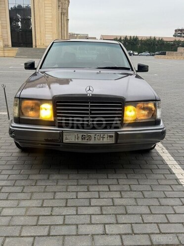 Mercedes 230 E 1992, 300,000 km - 2.3 l - Bakı