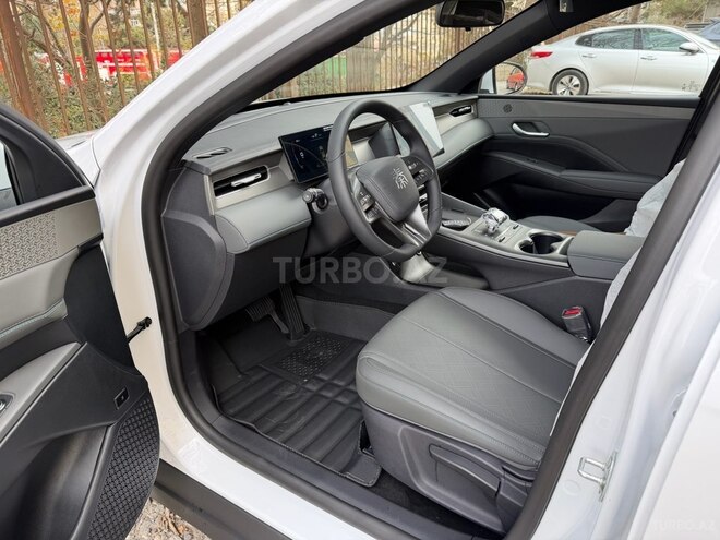 BYD Qin Plus-12