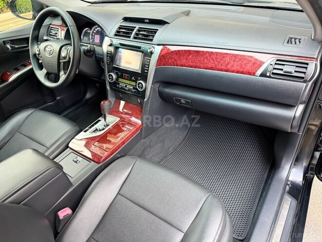 Toyota Camry 2015, 132,451 km - 2.5 л - Bakı