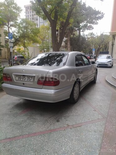 Mercedes E 220 1999, 577,754 km - 2.2 l - Bakı