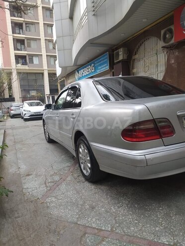 Mercedes E 220 1999, 577,754 km - 2.2 l - Bakı