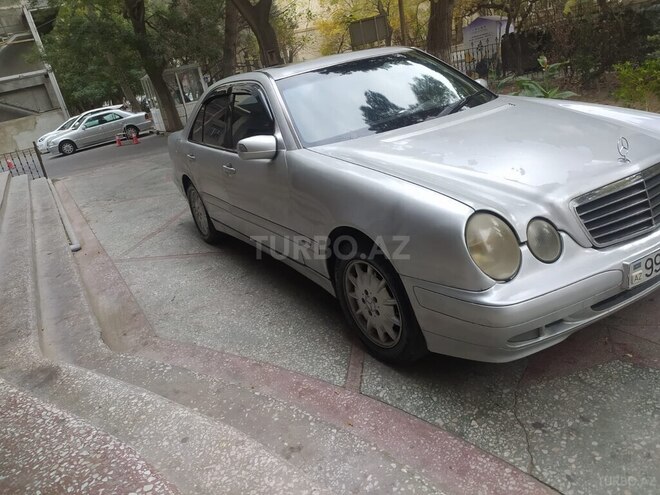 Mercedes E 220 1999, 577,754 km - 2.2 l - Bakı