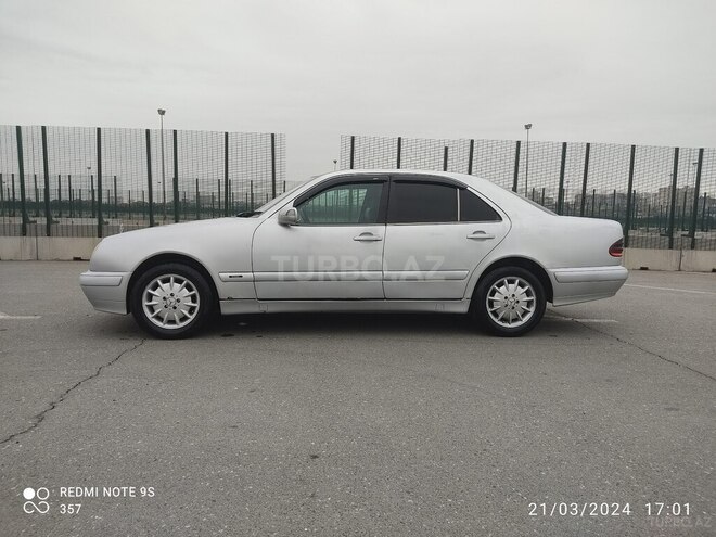 Mercedes E 220 1999, 577,754 km - 2.2 l - Bakı