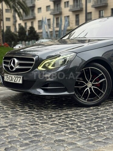 Mercedes E 220 2013, 246,500 km - 2.1 л - Bakı