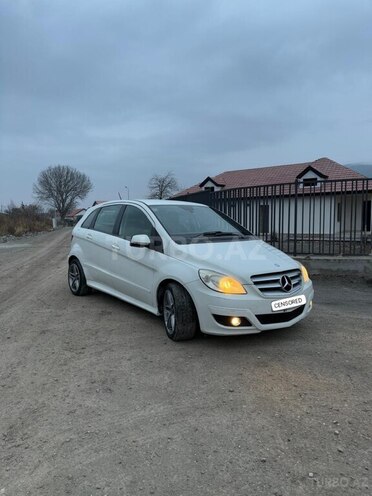 Mercedes B 180 2009, 165,000 km - 1.7 л - Bakı
