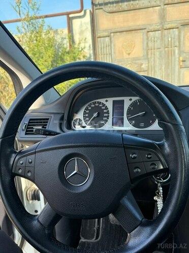 Mercedes B 180 2009, 165,000 km - 1.7 л - Bakı