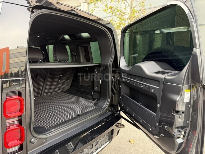 Land Rover Defender 2023, 35,000 km - 3.0 л - Bakı