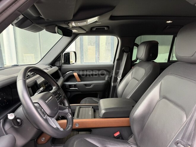 Land Rover Defender 2023, 35,000 km - 3.0 л - Bakı