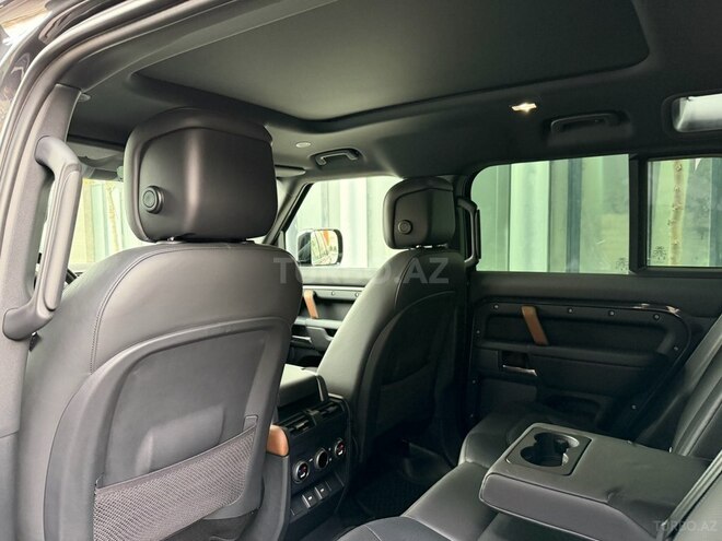 Land Rover Defender 2023, 35,000 km - 3.0 л - Bakı