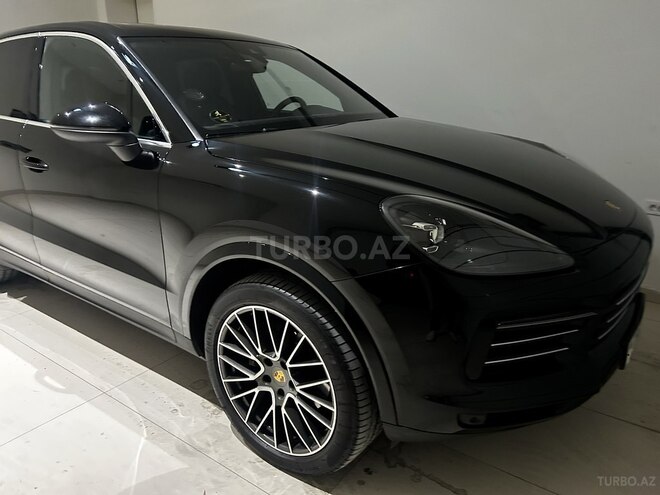 Porsche Cayenne-2