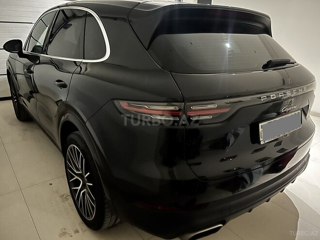 Porsche Cayenne-3