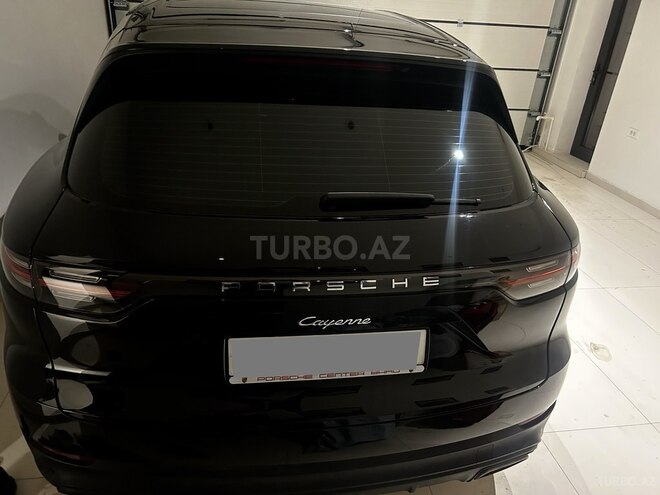 Porsche Cayenne-5