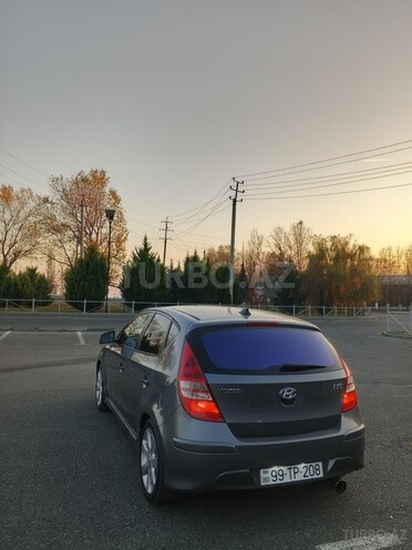 Hyundai i30 2011, 259,550 km - 1.4 l - Şəki