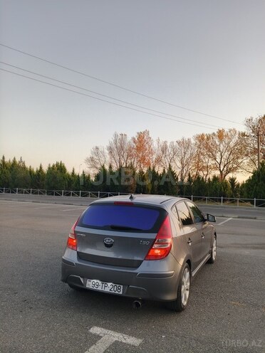 Hyundai i30 2011, 259,550 km - 1.4 l - Şəki