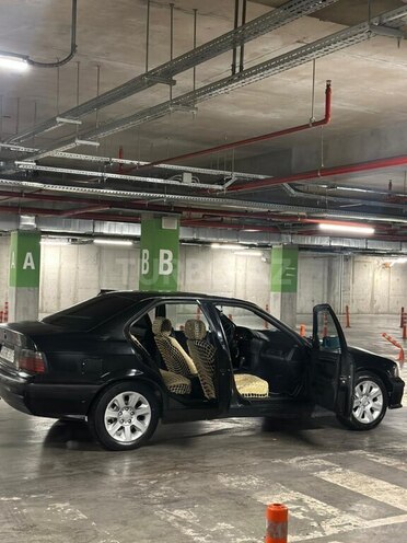 BMW 316 1993, 299,500 km - 1.6 l - Bakı