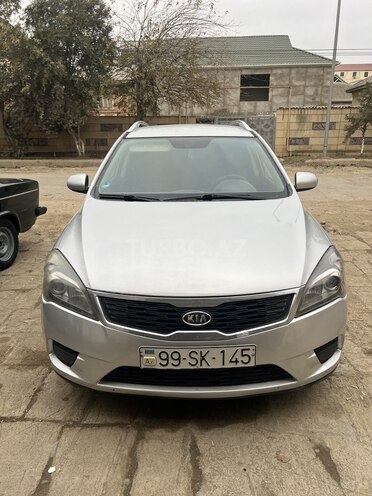 Kia Ceed 2010, 268,000 km - 1.6 л - Bakı