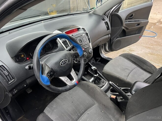 Kia Ceed 2010, 268,000 km - 1.6 л - Bakı