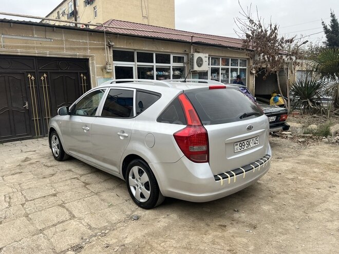 Kia Ceed 2010, 268,000 km - 1.6 л - Bakı