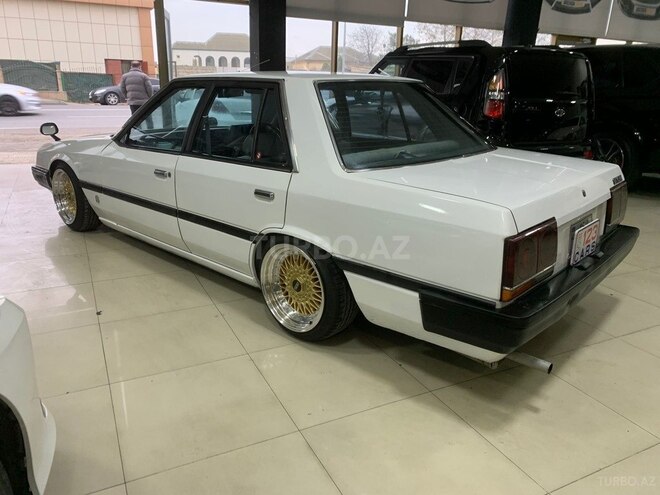 Nissan  1986, 67,900 km - 2.0 l - Bakı