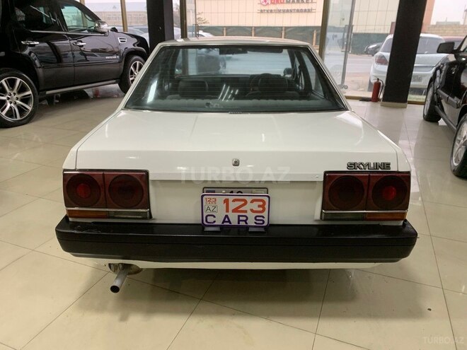 Nissan  1986, 67,900 km - 2.0 l - Bakı