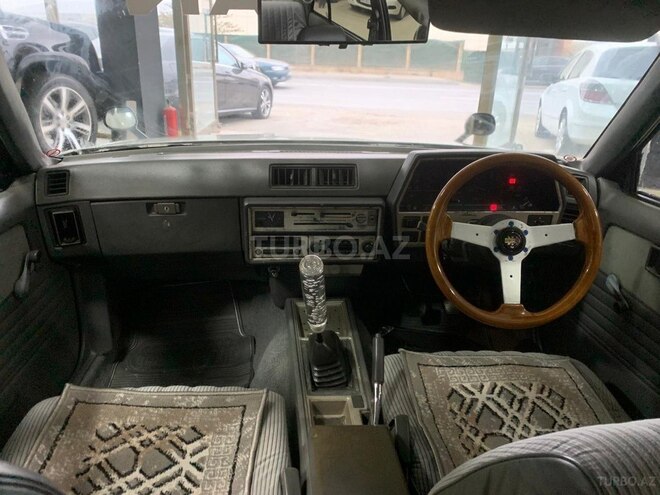 Nissan  1986, 67,900 km - 2.0 l - Bakı