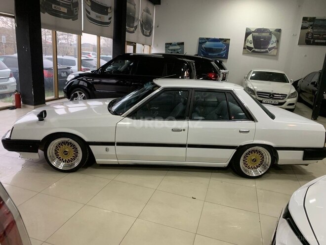 Nissan  1986, 67,900 km - 2.0 l - Bakı