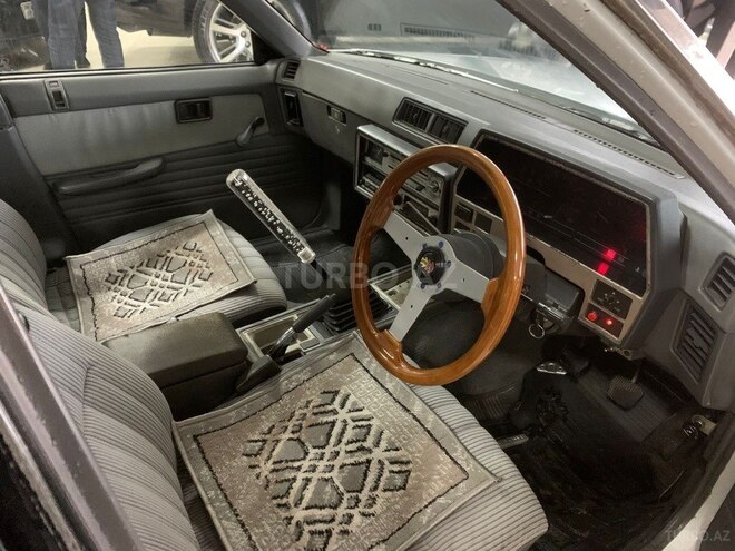 Nissan  1986, 67,900 km - 2.0 l - Bakı