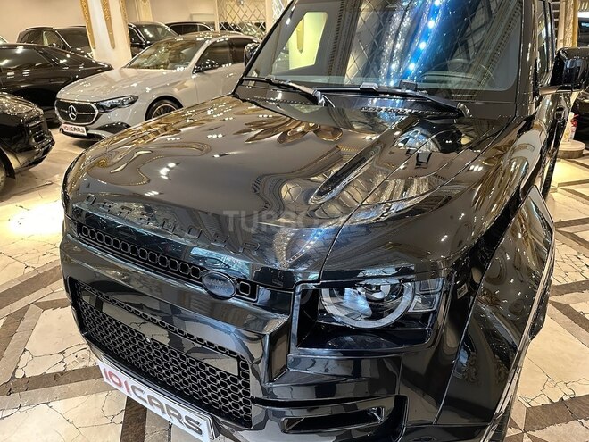 Land Rover Defender 2022, 18,000 km - 3.0 l - Bakı