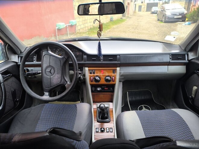 Mercedes E 200 1994, 543,000 km - 2.0 л - Sumqayıt