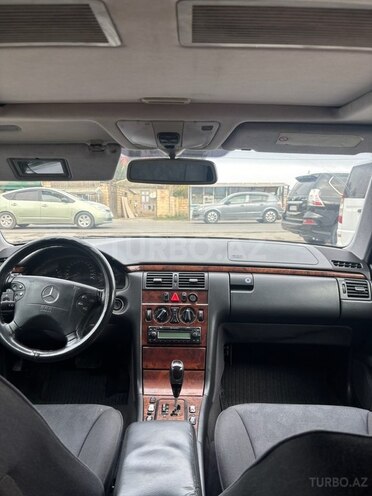 Mercedes E 270 2000, 476,000 km - 2.7 l - Bakı
