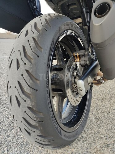 Suzuki SV 650-10