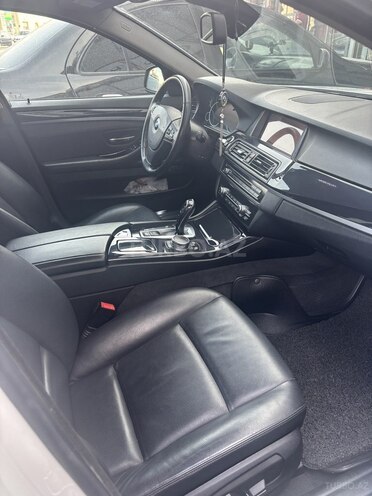 BMW 520 2015, 180,000 km - 2.0 l - Bakı