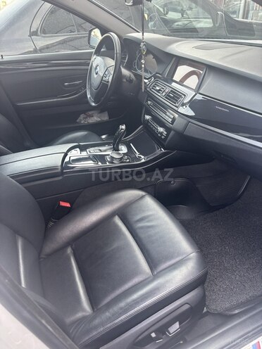 BMW 520 2015, 180,000 km - 2.0 l - Bakı