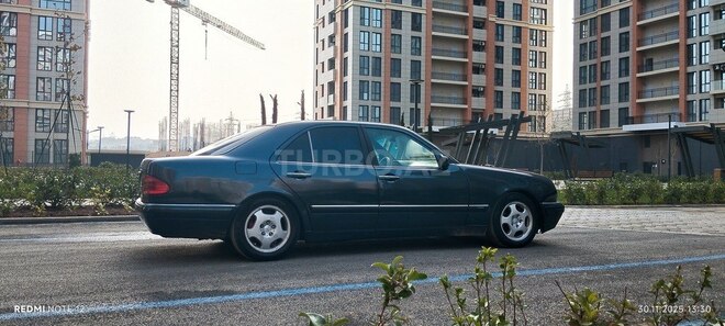 Mercedes E 280 1996, 462,465 km - 2.8 l - Bakı