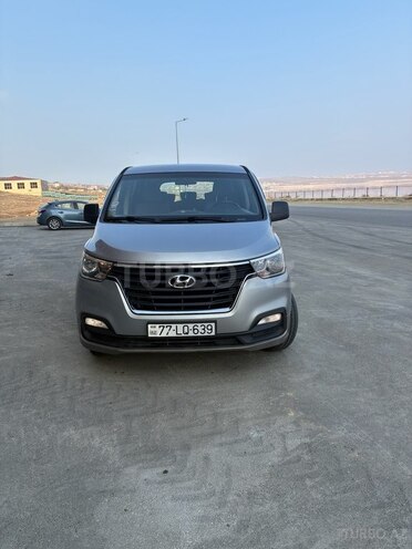 Hyundai H-1 2018, 240,000 km - 2.5 l - Bakı