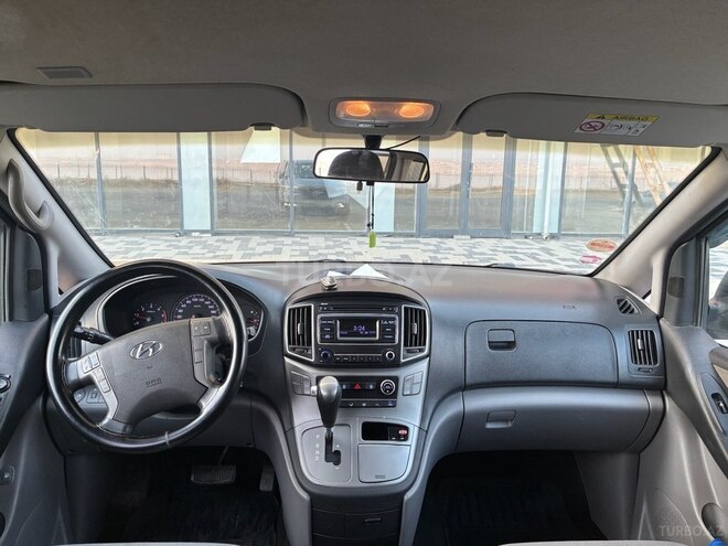 Hyundai H-1 2018, 240,000 km - 2.5 l - Bakı