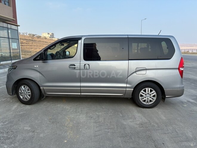 Hyundai H-1 2018, 240,000 km - 2.5 l - Bakı