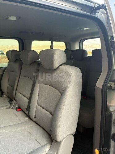 Hyundai H-1 2018, 240,000 km - 2.5 l - Bakı