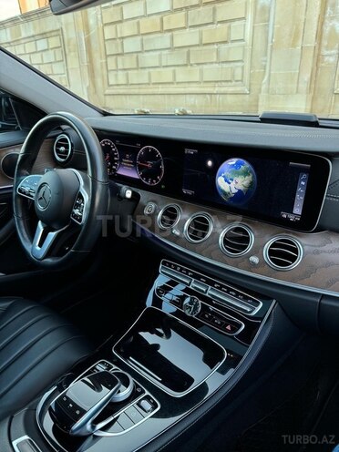 Mercedes E 220 d 4MATIC 2019, 93,000 km - 2.1 l - Bakı