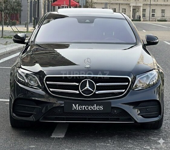 Mercedes E 220 d 4MATIC 2019, 93,000 km - 2.1 l - Bakı
