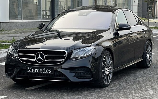 Mercedes E 220 d 4MATIC 2019, 93,000 km - 2.1 l - Bakı