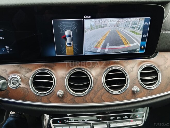 Mercedes E 220 d 4MATIC 2019, 93,000 km - 2.1 l - Bakı