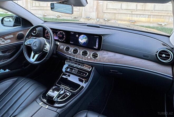 Mercedes E 220 d 4MATIC 2019, 93,000 km - 2.1 l - Bakı