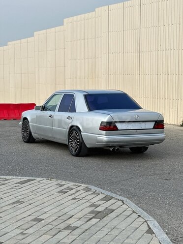 Mercedes 220 E 1993, 360,000 km - 2.2 l - Bakı