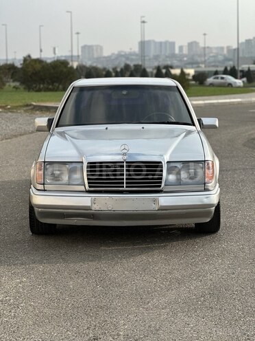 Mercedes 220 E 1993, 360,000 km - 2.2 l - Bakı
